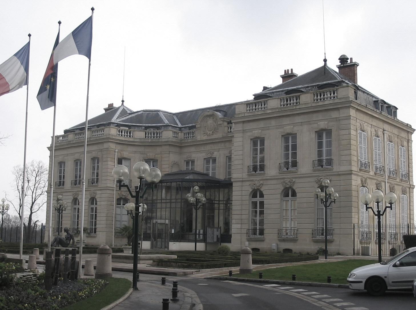 Découvrez la Mairie d’Epinay-sur-Seine : Services, Horaires et Informations Pratiques
